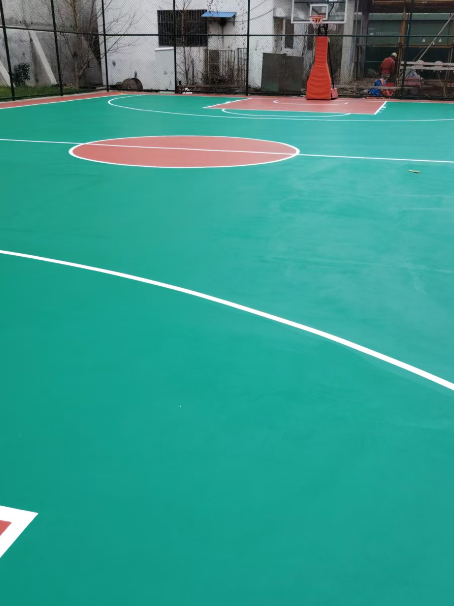 滑县 球场长期使用易出现地面开裂